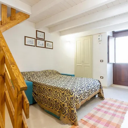 2 Bedroom Cozy In Σπίτι διακοπών *