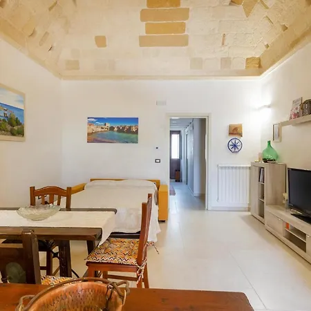 2 Bedroom Cozy In